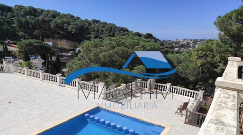 Жирона - Lloret de Mar - 2000m2