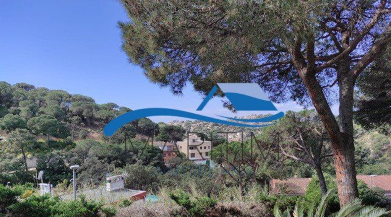 Жирона - Lloret de Mar - 2000m2