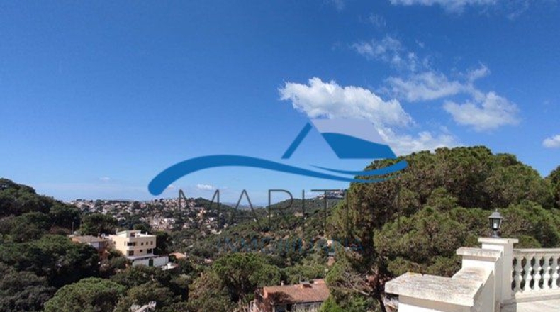 Жирона - Lloret de Mar - 2000m2