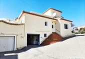 Отдельно стоящий дом с участком на продажу в городе Calpe Фото