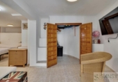 Отдельно стоящий дом с участком на продажу в городе Jávea Фото