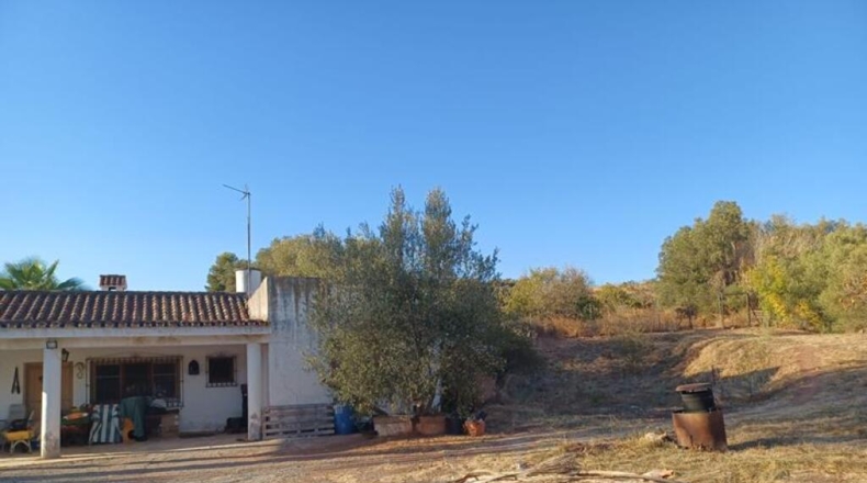 Málaga - Estepona - 20000m2
