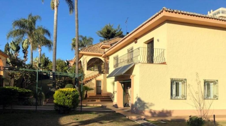 Málaga - Estepona - 2000m2