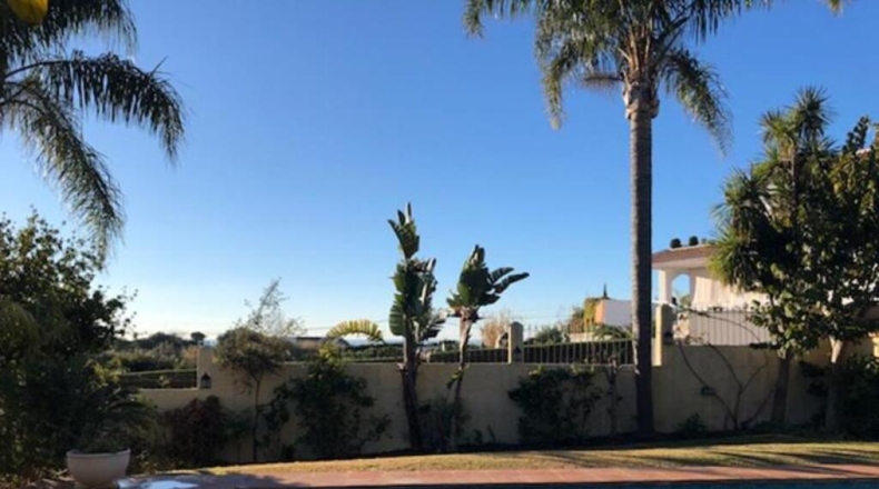 Málaga - Estepona - 2000m2