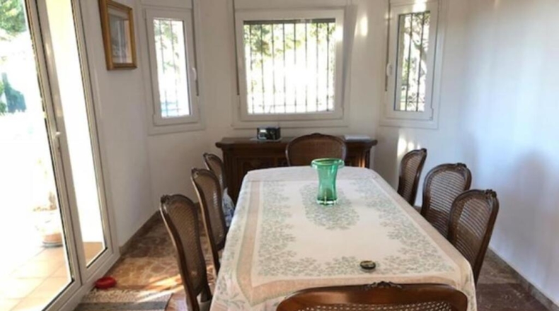 Málaga - Estepona - 2000m2