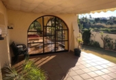 Xalet independent amb terreny en venda a Estepona ref.: TR232316 foto