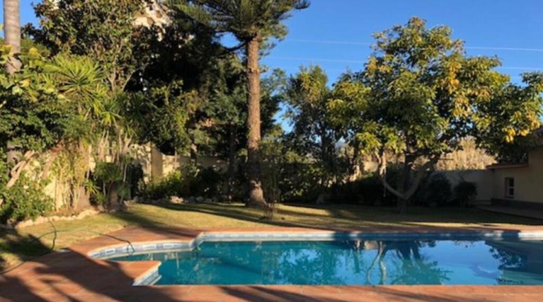 Málaga - Estepona - 2000m2