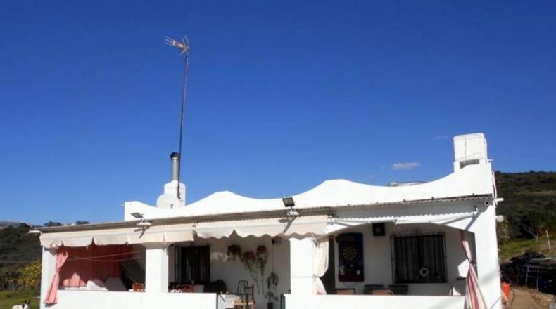 Málaga - Estepona - 20000m2