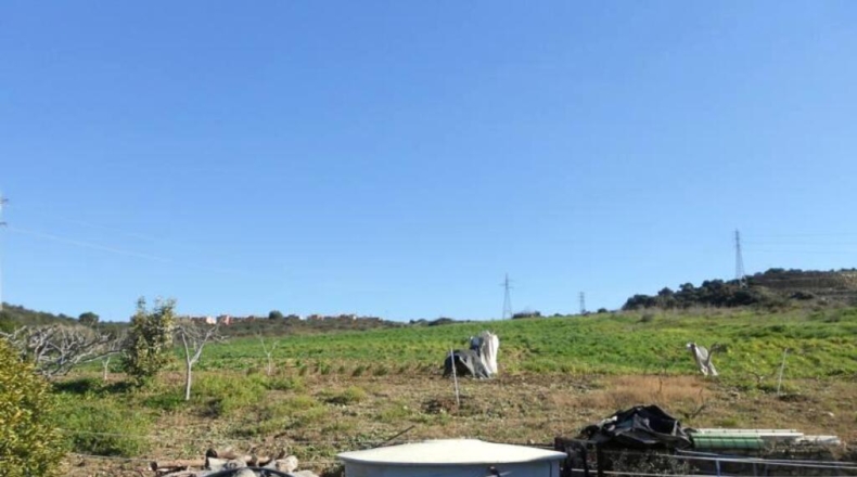Málaga - Estepona - 20000m2