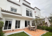 Xalet adossat amb terreny en venda a Estepona ref.: TR232340 foto