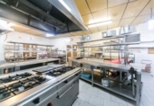 Chalet independiente con terreno en venta en Cerdanyola del Vallès ref: TR234687 foto