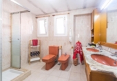 Chalet independiente con terreno en venta en Cerdanyola del Vallès ref: TR234687 foto