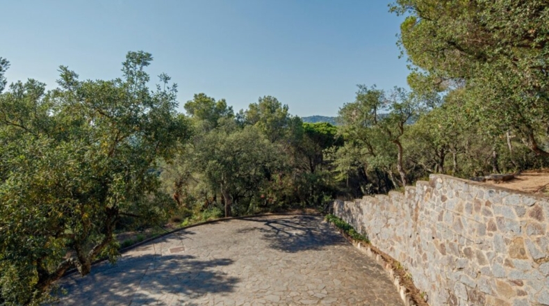 Gerona - Sant Feliu de Guíxols - 12248m2