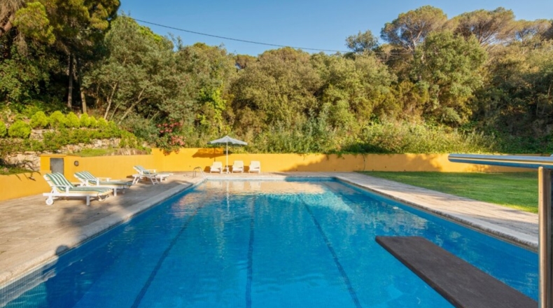 Gerona - Sant Feliu de Guíxols - 12248m2