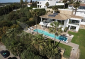 Xalet independent amb terreny en venda a Estepona ref.: TR234962 foto