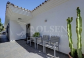 Xalet independent amb terreny en venda a Estepona ref.: TR234962 foto