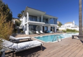 Xalet independent amb terreny en venda a Estepona ref.: TR234962 foto