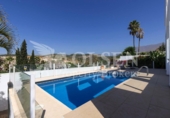 Xalet independent amb terreny en venda a Estepona ref.: TR305936 foto