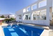 Xalet independent amb terreny en venda a Estepona ref.: TR305936 foto