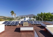 Xalet independent amb terreny en venda a Estepona ref.: TR305936 foto