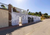 Xalet independent amb terreny en venda a Estepona ref.: TR305936 foto