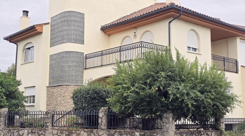 Cáceres - Plasencia - 422m2