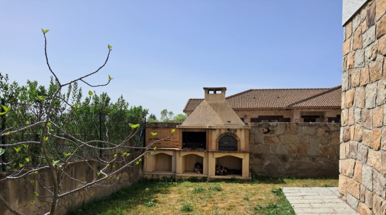 Comunidad de Madrid - La Cabrera - 655m2