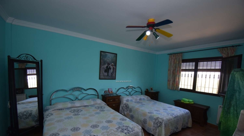Granada - Moraleda de Zafayona - 3294m2