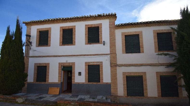 Granada - Íllora - 1884m2