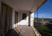 Дом с участком на продажу в городе Íllora. Фото