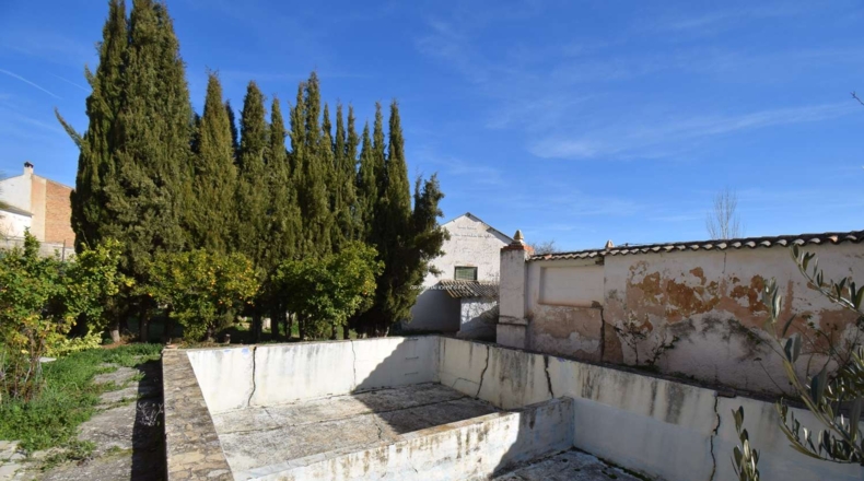 Granada - Íllora - 1884m2