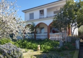 Дом с участком на продажу в городе Montefrío Фото