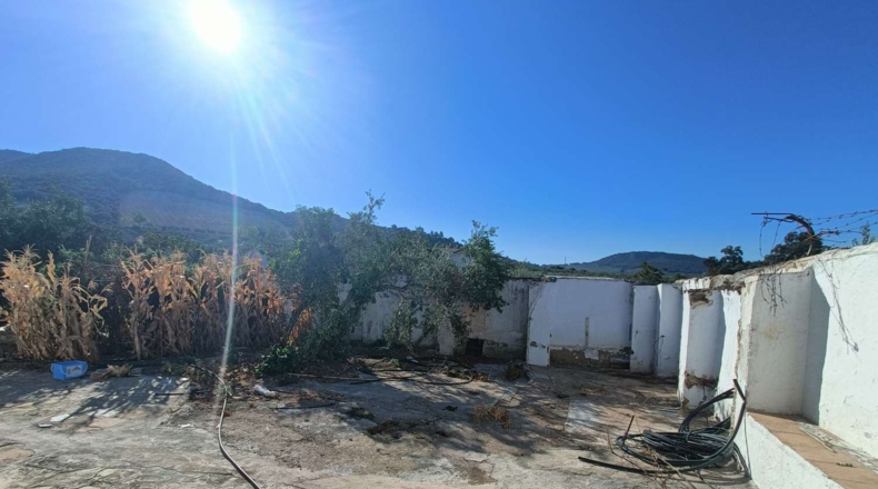 Granada - Loja - 3000m2