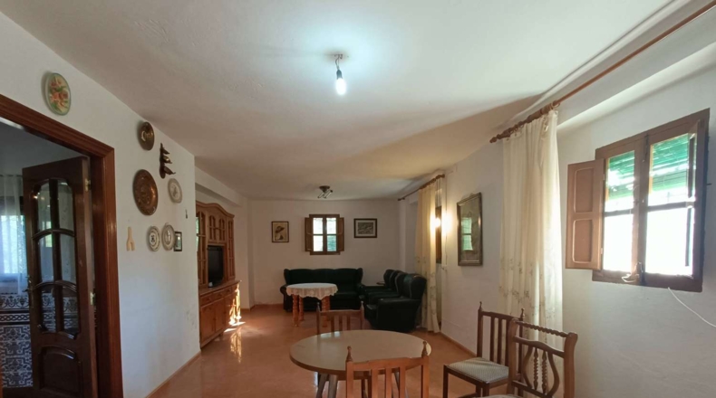 Granada - Loja - 3000m2