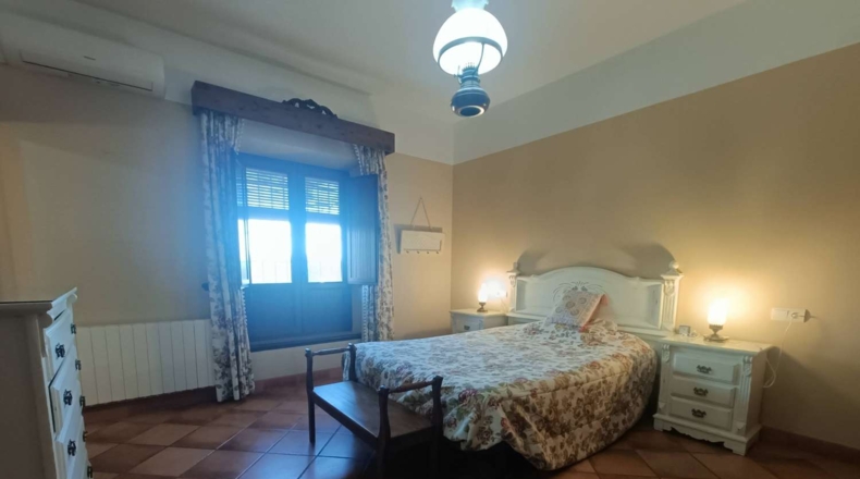Granada - Huétor Tájar - 1200m2