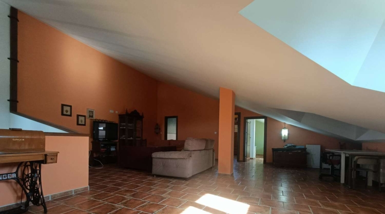 Granada - Huétor Tájar - 1200m2