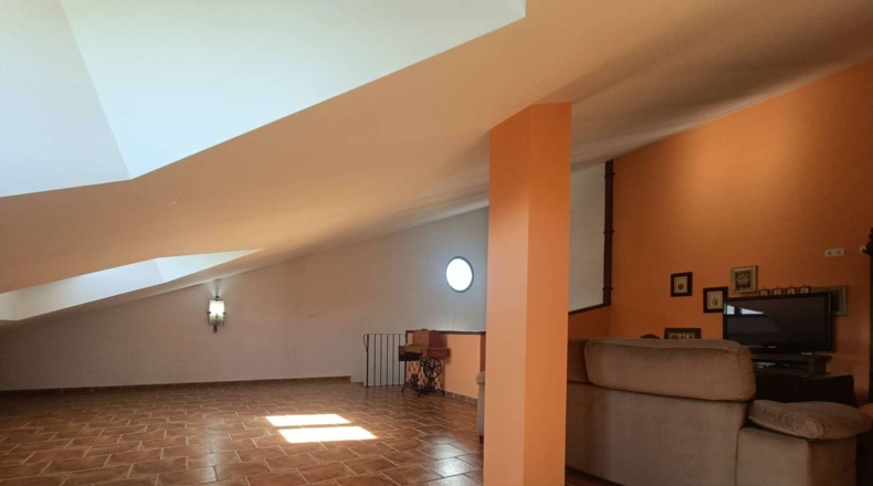 Granada - Huétor Tájar - 1200m2