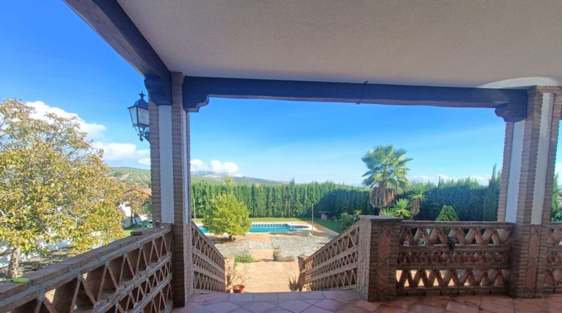 Granada - Huétor Tájar - 1200m2