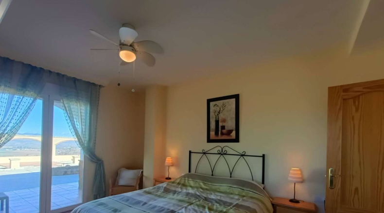 Гранада - Moraleda de Zafayona - 3000m2