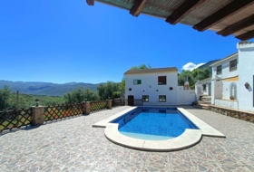 Loja 3000&nbsp;m²