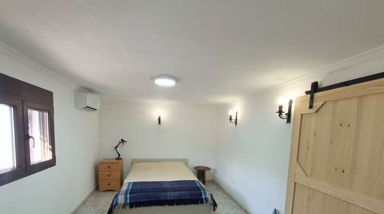 Granada - Loja - 3000m2