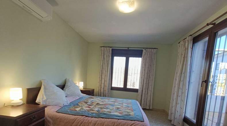 Granada - Loja - 3000m2