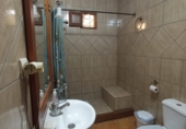 Отдельно стоящий дом с участком на продажу в городе Motril. Фото