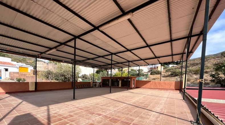 Granada - Vélez de Benaudalla - 244m2