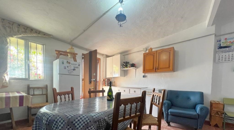 Granada - Almuñécar - 14000m2