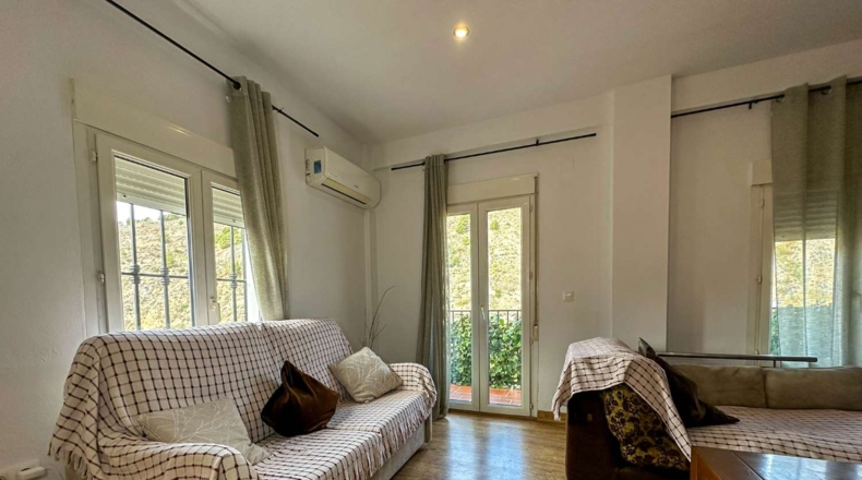 Granada - Vélez de Benaudalla - 4684m2