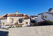 Xalet independent amb terreny en venda a Calp ref.: TR345090 foto