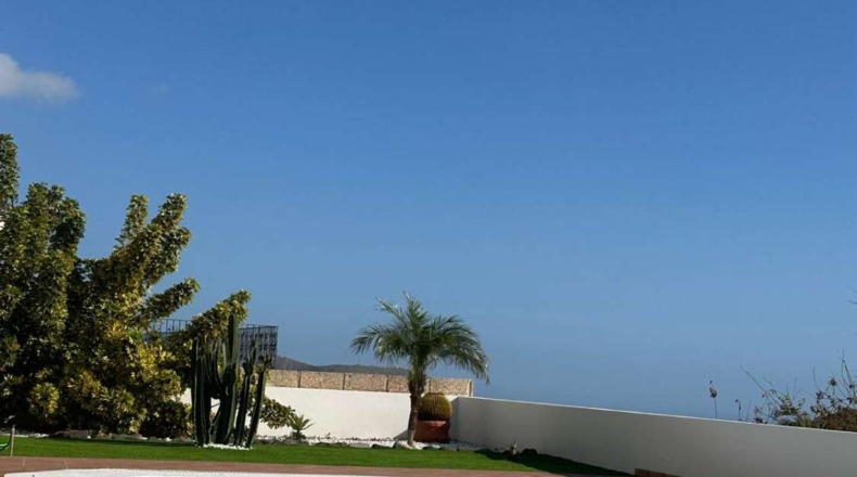 Santa Cruz de Tenerife - Adeje - 748m2