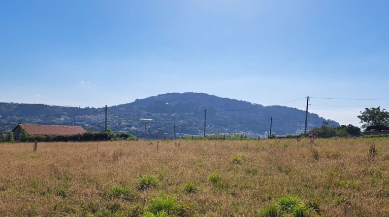 La Coruña - A Graña - 1344m2