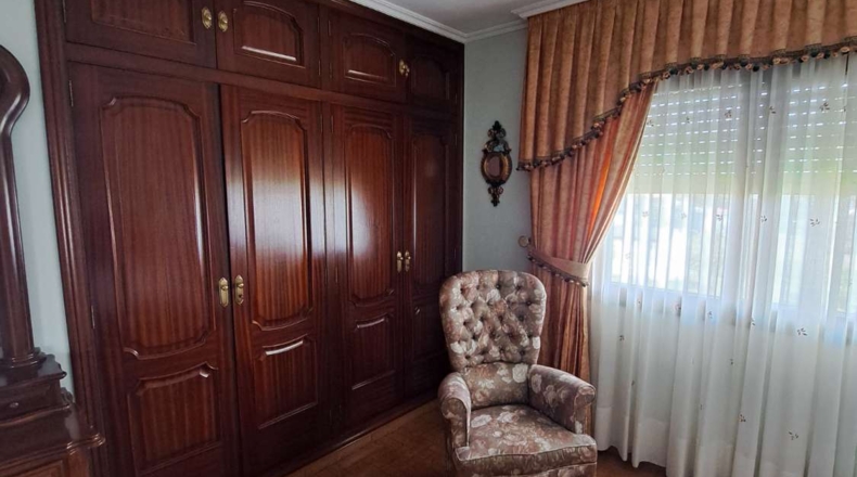 La Coruña - Santiago - 1106m2